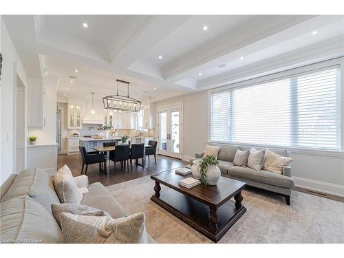 339 Morden Road, Oakville, ON - Indoor Photo Showing Living Room