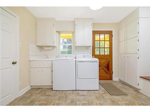 12284 Eighth Line, Halton Hills, ON - Indoor Photo Showing Laundry Room