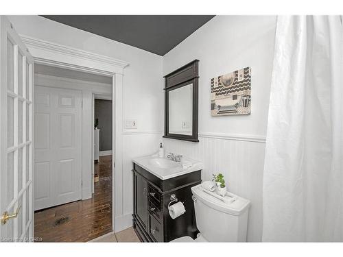 264 Winona Road, Hamilton, ON - Indoor Photo Showing Bedroom