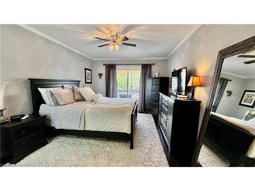 119-1220 Thorpe Road, Burlington, ON - Indoor Photo Showing Bedroom