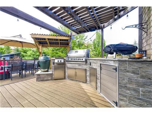 3410 Robin Hill Circle, Oakville, ON - Outdoor With Deck Patio Veranda With Exterior