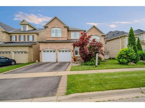 2240 Wuthering Heights Way, Oakville, ON - Outdoor With Facade