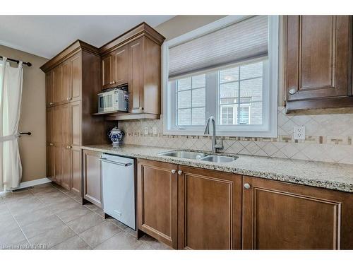 2240 Wuthering Heights Way, Oakville, ON - Indoor Photo Showing Kitchen With Double Sink