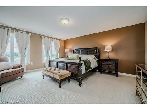 2240 Wuthering Heights Way, Oakville, ON - Indoor Photo Showing Bedroom