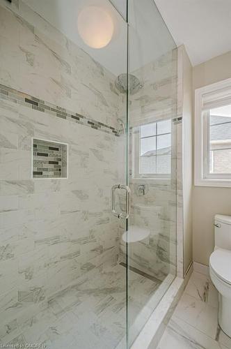 2240 Wuthering Heights Way, Oakville, ON - Indoor Photo Showing Bathroom