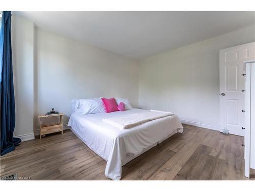 110 Orsett Street, Oakville, ON - Indoor Photo Showing Bedroom