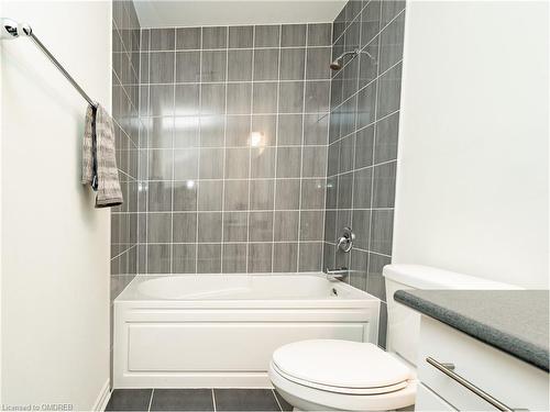 9 Leiterman Drive, Milton, ON - Indoor Photo Showing Bathroom