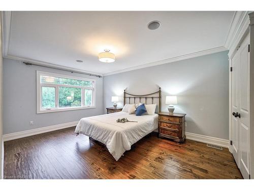 454 Valley Drive, Oakville, ON - Indoor Photo Showing Bedroom