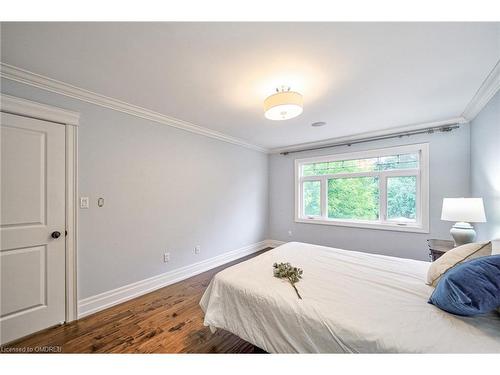 454 Valley Drive, Oakville, ON - Indoor Photo Showing Bedroom