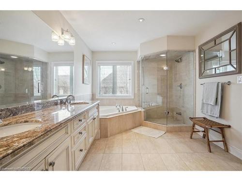 4666 Mcleod Road, Burlington, ON - Indoor Photo Showing Bedroom