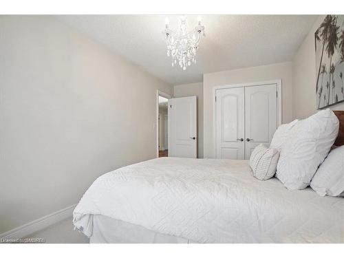 4666 Mcleod Road, Burlington, ON - Indoor Photo Showing Laundry Room