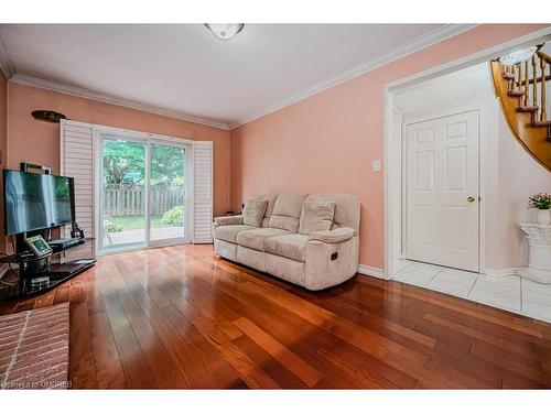 1491 Princeton Crescent, Oakville, ON - Indoor Photo Showing Living Room