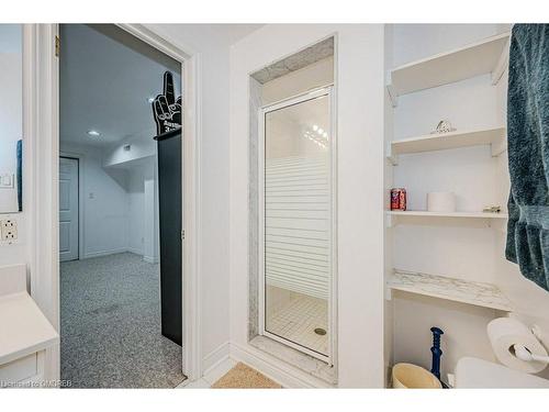 1491 Princeton Crescent, Oakville, ON - Indoor Photo Showing Bathroom