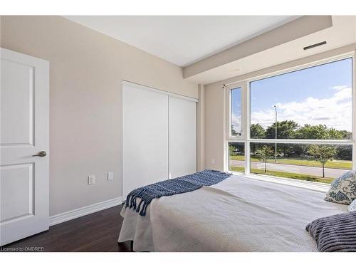 113-2375 Bronte Road, Oakville, ON - Indoor Photo Showing Bedroom