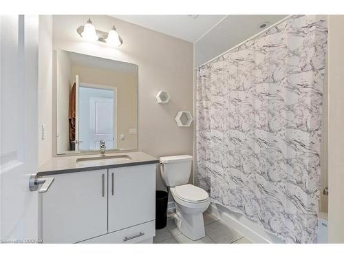 113-2375 Bronte Road, Oakville, ON - Indoor Photo Showing Bathroom