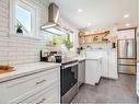 8 Willowhurst Crescent, Toronto, ON  - Indoor Photo Showing Kitchen 