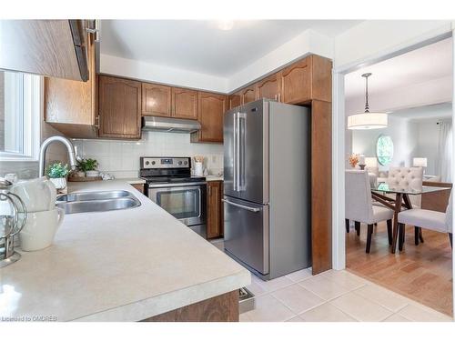 73 Stevenson Road, Oakville, ON - Indoor Photo Showing Kitchen With Double Sink