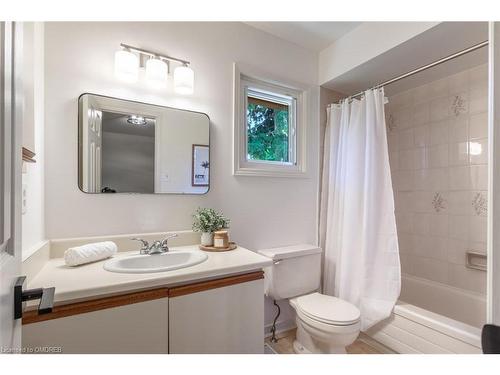 73 Stevenson Road, Oakville, ON - Indoor Photo Showing Bathroom