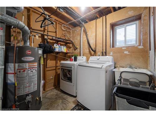 10 Mcmaster Drive, Haldimand, ON - Indoor Photo Showing Laundry Room