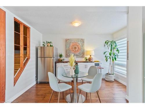 67-915 Inverhouse Drive, Mississauga, ON - Indoor Photo Showing Dining Room