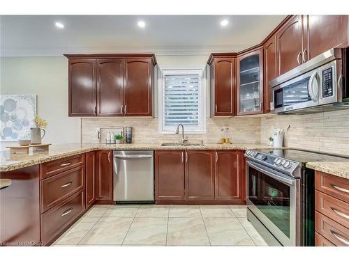 2476 North Ridge Trail, Oakville, ON - Indoor Photo Showing Kitchen With Stainless Steel Kitchen