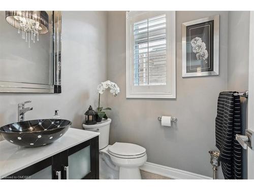 20 Island Grove, Brampton, ON - Indoor Photo Showing Bathroom