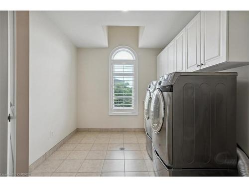 20 Island Grove, Brampton, ON - Indoor Photo Showing Laundry Room