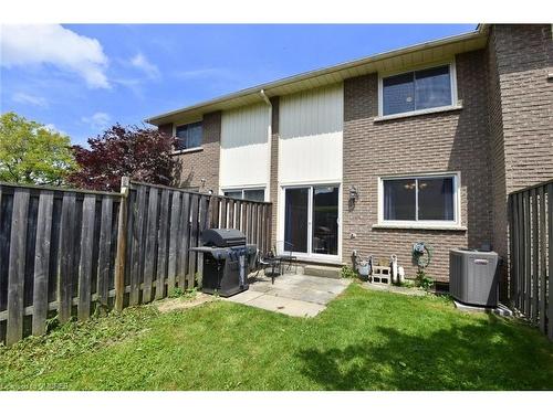 159-11 Queenslea Drive, Hamilton, ON - Outdoor