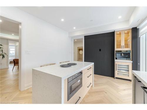 3004 Preserve Drive, Oakville, ON - Indoor Photo Showing Kitchen