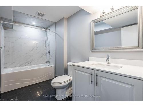 4 Mallard Crescent, Brampton, ON - Indoor Photo Showing Bathroom
