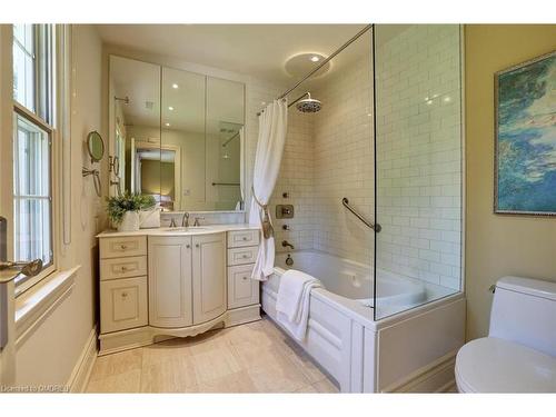 1735 Blythe Road, Mississauga, ON - Indoor Photo Showing Bathroom