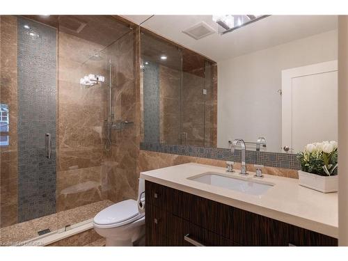 1414 Amber Crescent, Oakville, ON - Indoor Photo Showing Bathroom