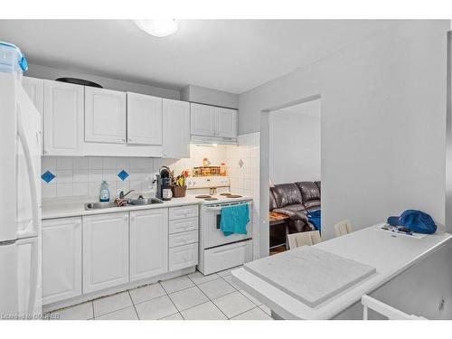 50-1889 Upper Wentworth Street, Hamilton, ON - Indoor Photo Showing Kitchen