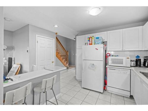 50-1889 Upper Wentworth Street, Hamilton, ON - Indoor Photo Showing Kitchen