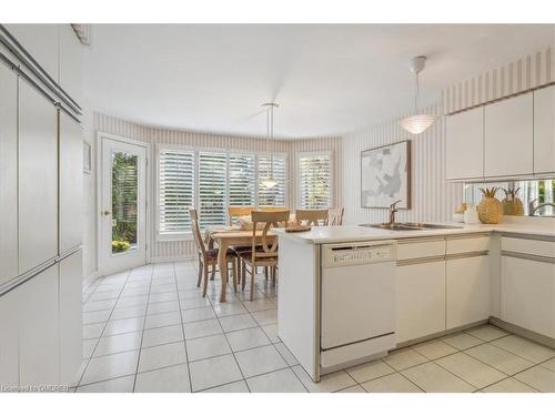 1292 Grainer Court, Oakville, ON - Indoor Photo Showing Kitchen With Double Sink