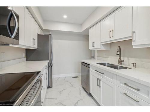 16 Jasmine Square, Brampton, ON - Indoor Photo Showing Kitchen With Double Sink
