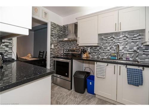 908-20 Edgecliff Golfway, Toronto, ON - Indoor Photo Showing Kitchen With Upgraded Kitchen