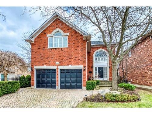 2018 Heatherwood Drive, Oakville, ON - Outdoor