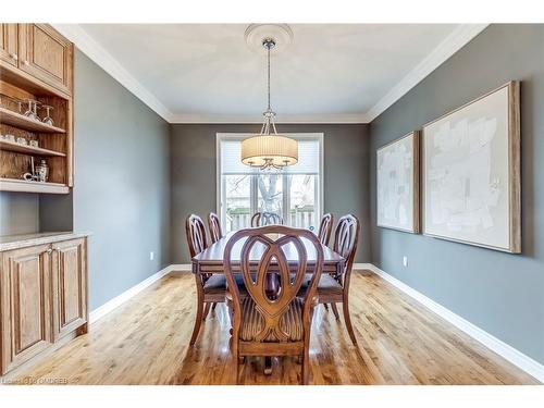 2018 Heatherwood Drive, Oakville, ON - Indoor Photo Showing Dining Room