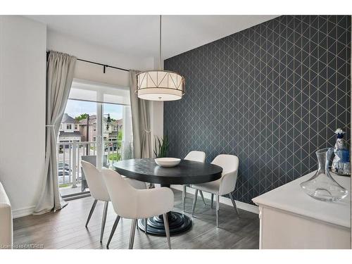 24 Ridgeside Lane, Waterdown, ON - Indoor Photo Showing Dining Room