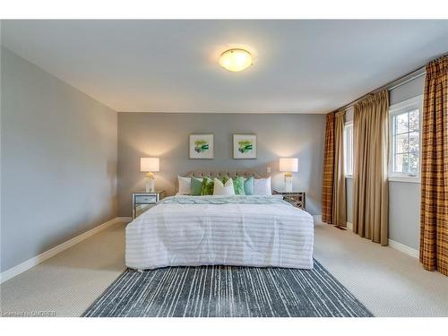 2216 Lapsley Crescent, Oakville, ON - Indoor Photo Showing Bedroom