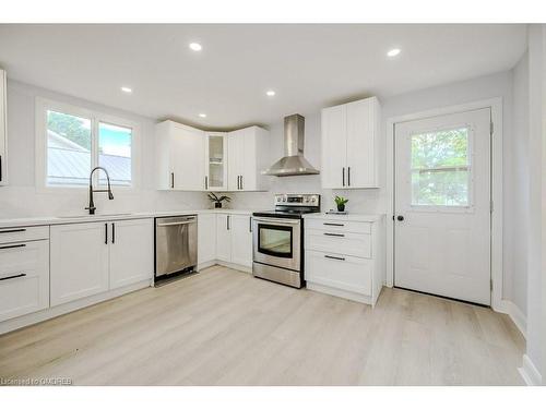 113 Fares Street, Port Colborne, ON - Indoor Photo Showing Kitchen With Stainless Steel Kitchen With Upgraded Kitchen
