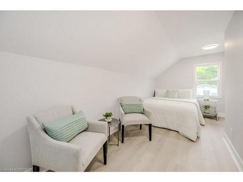 113 Fares Street, Port Colborne, ON - Indoor Photo Showing Bedroom