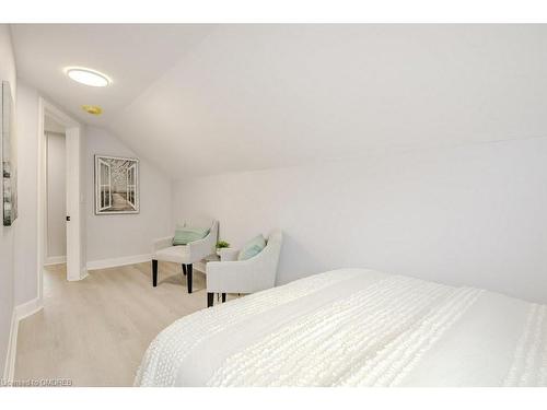 113 Fares Street, Port Colborne, ON - Indoor Photo Showing Bedroom
