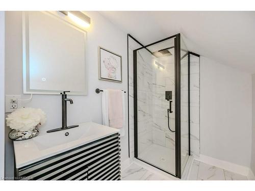 113 Fares Street, Port Colborne, ON - Indoor Photo Showing Bathroom