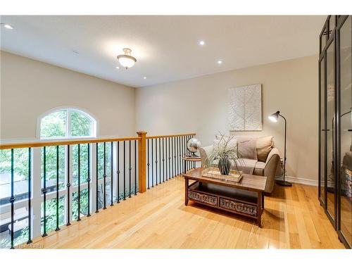 240 Butterfly Lane, Oakville, ON - Indoor Photo Showing Other Room