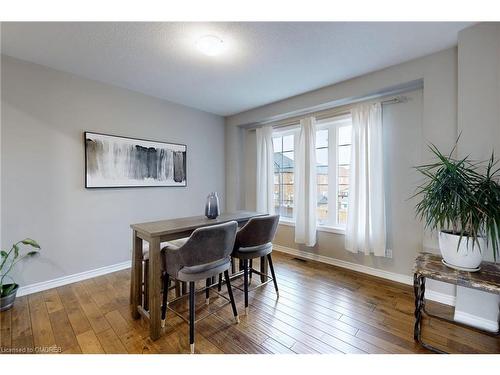 252 Andrews Trail, Milton, ON - Indoor Photo Showing Dining Room