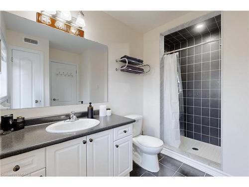 252 Andrews Trail, Milton, ON - Indoor Photo Showing Bathroom