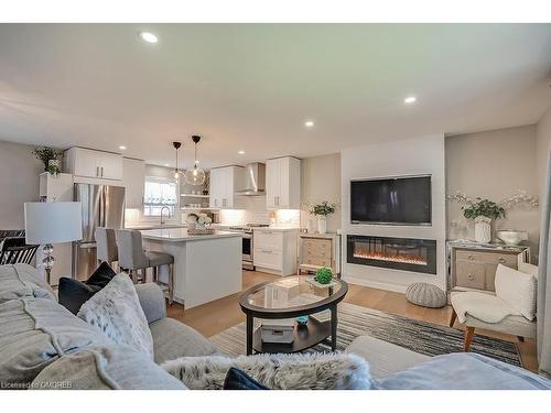 18 Alderson Drive, Hamilton, ON - Indoor Photo Showing Living Room With Fireplace