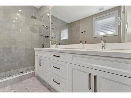 6-6 Beckett Drive, Brantford, ON - Indoor Photo Showing Bathroom